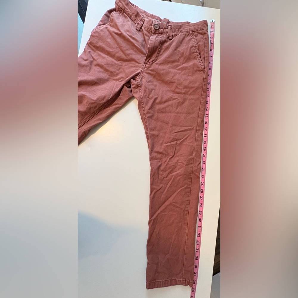 Old Navy Men's Lived-In Chino Pants in Rust